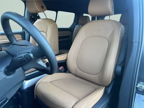 New 2025 Volkswagen ID. Buzz Pro S image 11