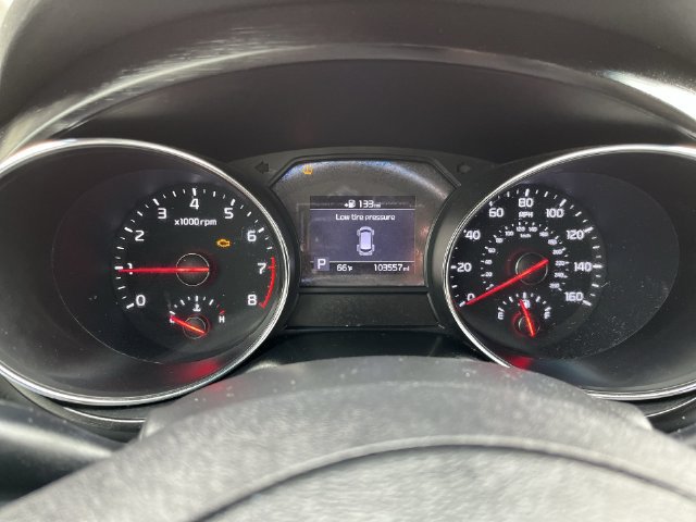 Used 2019 Kia Sedona EX FWD image 11