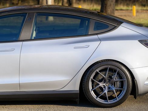 Used 2018 Tesla Model 3 Long Range image 58