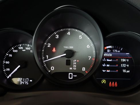 Certified 2023 Porsche Macan S AWD/4WD image 17