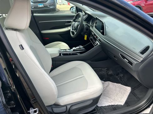 Used 2023 Hyundai Sonata SE FWD image 25
