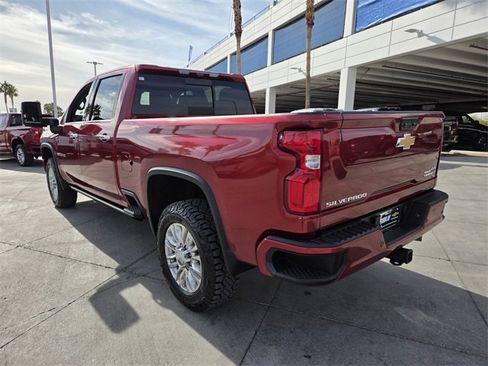 Certified 2022 Chevrolet Silverado 3500 High Country w/ Technology Package image 4