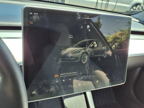 Used 2022 Tesla Model 3 Standard Range RWD image 6