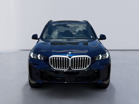 New 2026 BMW X5 xDrive40i w/ M Sport Package AWD/4WD image 8