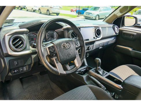 Used 2022 Toyota Tacoma SR5 w/ Trail Edition AWD/4WD image 11