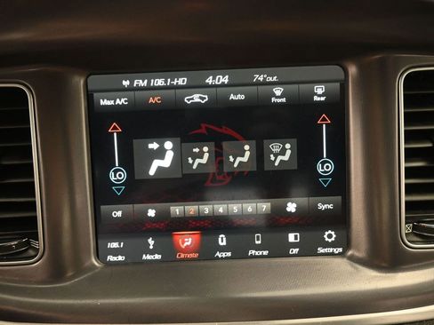 Used 2019 Dodge Charger SXT image 13