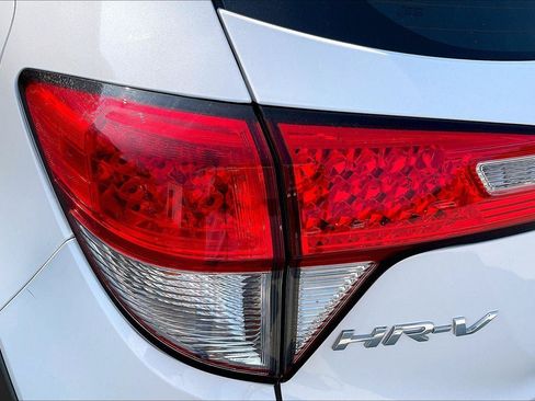Used 2019 Honda HR-V Sport image 30