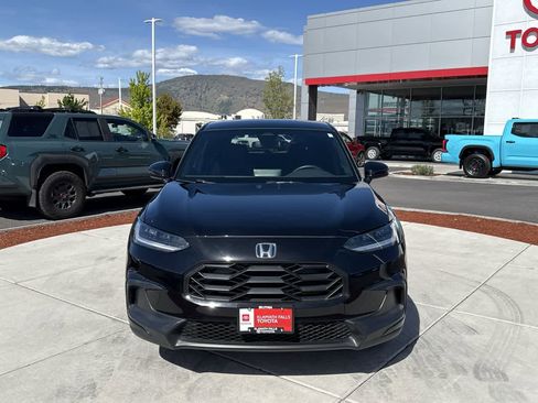 Used 2024 Honda HR-V Sport image 3