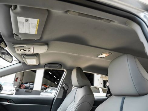 Used 2023 Toyota Camry SE FWD image 32