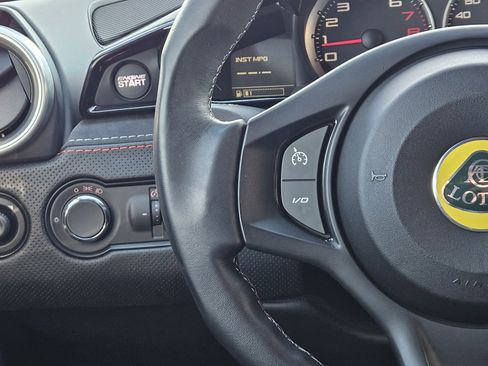 Used 2021 Lotus Evora image 29