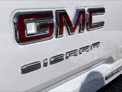 Used 2023 GMC Sierra 1500 Elevation image 30