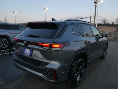 New 2026 Volkswagen Tiguan SE R-Line