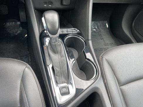 Used 2024 Buick Encore GX Sport Touring FWD image 13