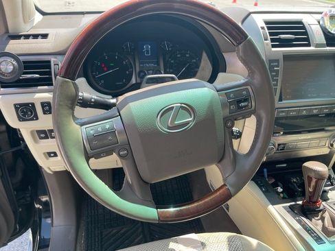 Used 2015 Lexus GX 460 Luxury AWD/4WD image 15