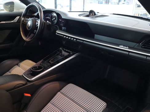 Used 2025 Porsche 911 Turbo S AWD/4WD image 22