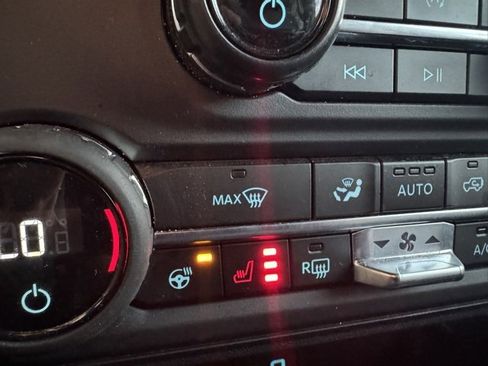 Used 2023 Ford Bronco Wildtrak image 23