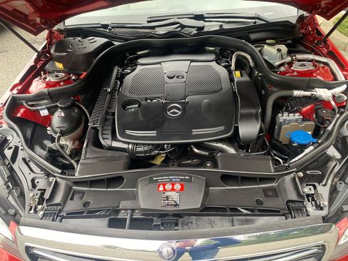 Used 2016 Mercedes-Benz E 350 4MATIC Sedan image 43