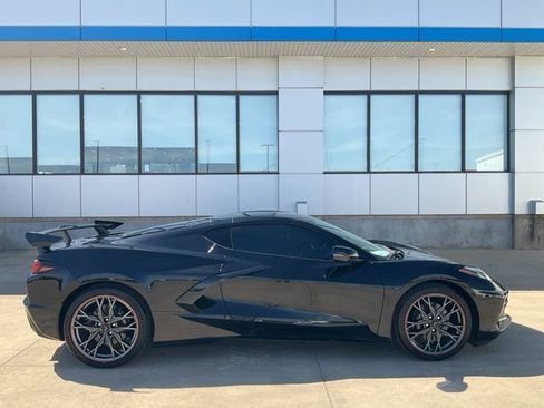 Used 2023 Chevrolet Corvette Stingray Coupe w/ 1LT RWD image 33
