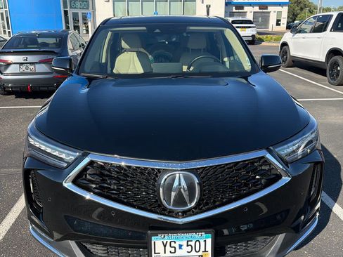 Used 2024 Acura RDX SH-AWD w/ Advance Package image 2