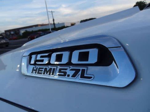Used 2022 RAM 1500 Big Horn AWD/4WD image 10