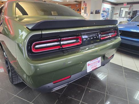 Used 2018 Dodge Challenger SXT w/ Blacktop Package image 23