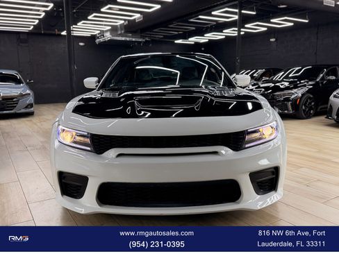 Used 2020 Dodge Charger Scat Pack RWD image 2
