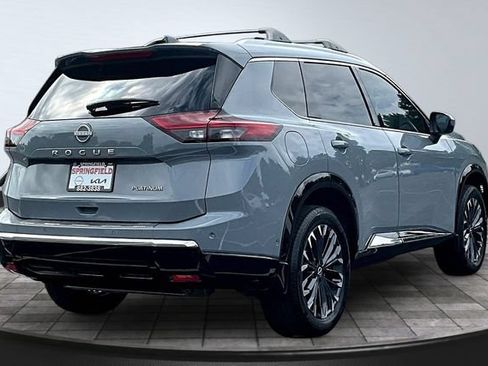 Used 2025 Nissan Rogue Platinum FWD image 6