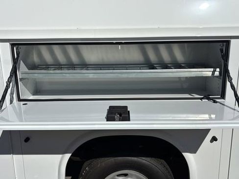 New 2025 Chevrolet Express 3500 Work Van w/ Power Convenience Package image 27