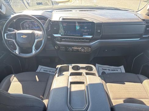 Used 2024 Chevrolet Silverado 1500 LT AWD/4WD image 21