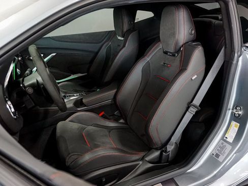 Used 2023 Chevrolet Camaro ZL1 RWD image 9