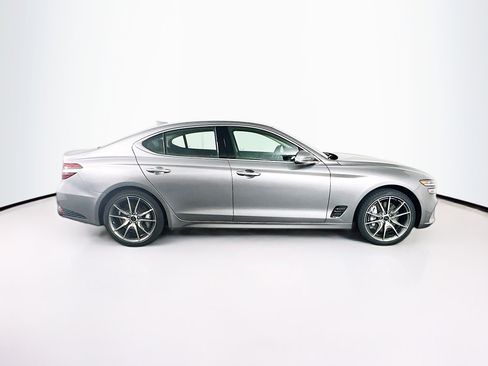 Used 2025 Genesis G70 2.5T AWD/4WD image 10