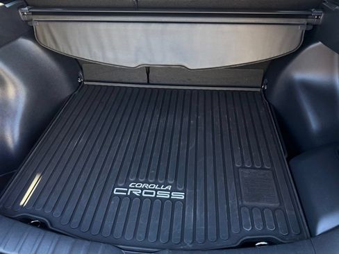 Used 2026 Toyota Corolla Cross AWD Hybrid w/ Convenience Package image 15