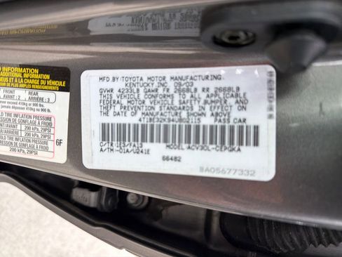 Used 2004 Toyota Camry XLE image 28