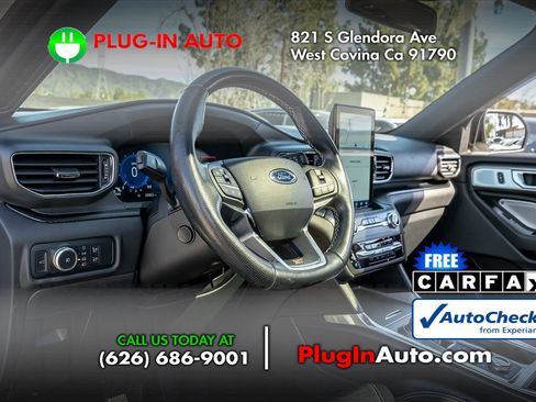 Used 2020 Ford Explorer ST w/ ST Street Pack image 6