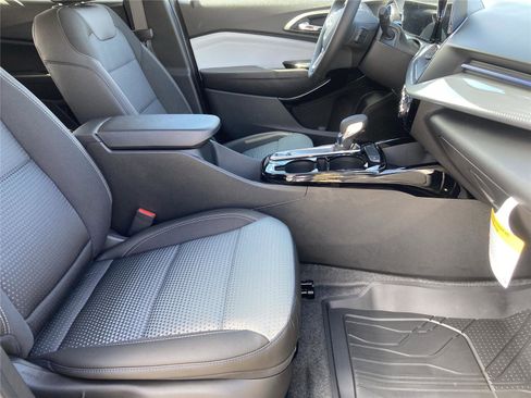 New 2026 Chevrolet Trax LT w/ Driver Confidence Package image 13