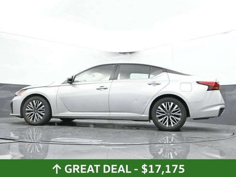 Used 2023 Nissan Altima 2.5 SV image 47