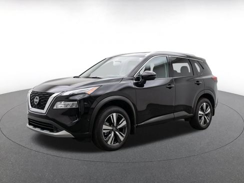 Used 2026 Nissan Rogue SL FWD image 3