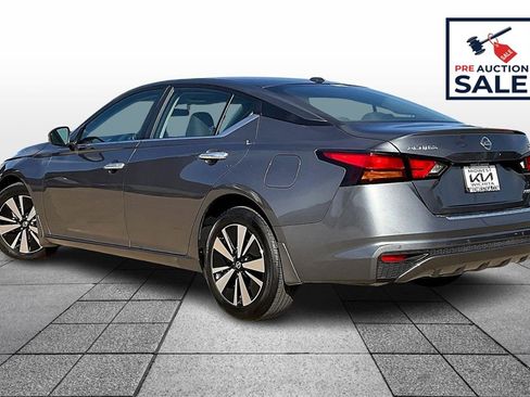 Used 2022 Nissan Altima 2.5 SV image 12