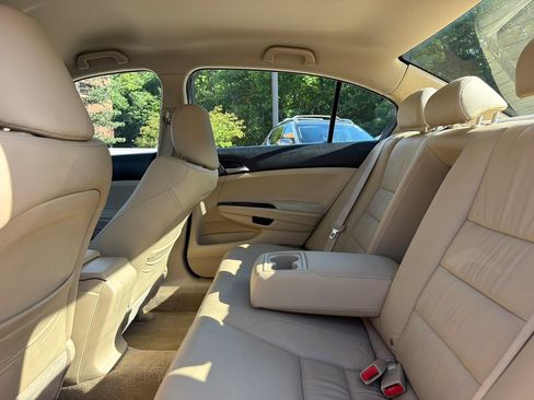Used 2011 Honda Accord SE image 14