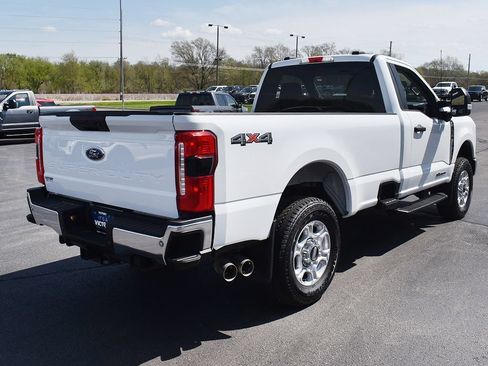 Certified 2023 Ford F250 XLT w/ 360-Degree Camera Package AWD/4WD image 15