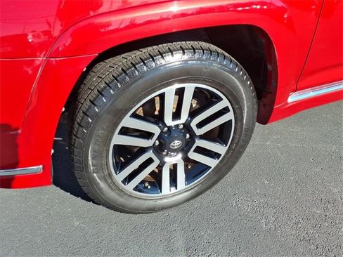 Used 2017 Toyota 4Runner Limited image 4