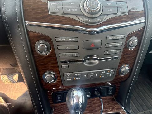 Used 2018 Nissan Armada SL AWD/4WD image 12