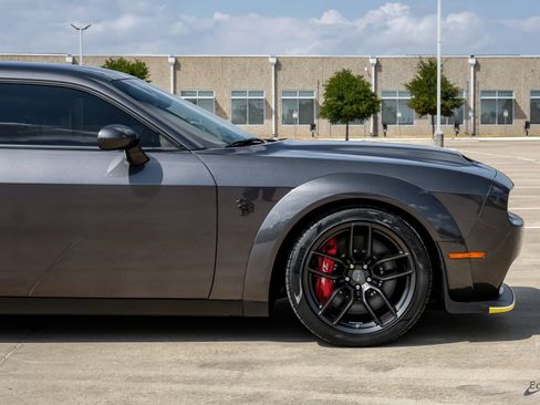 Used 2023 Dodge Challenger SRT Hellcat RWD image 21