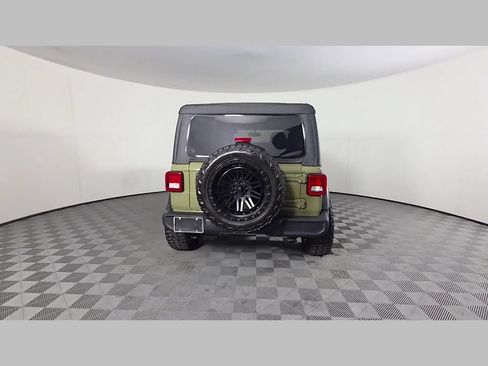Used 2025 Jeep Wrangler Sport AWD/4WD image 43