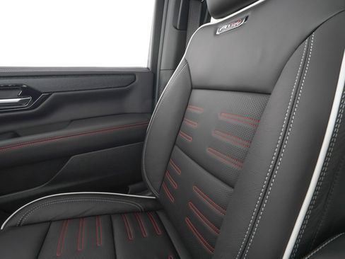 Used 2026 GMC Yukon XL AT4 Ultimate w/ LPO, Floor Liner Package AWD/4WD image 30