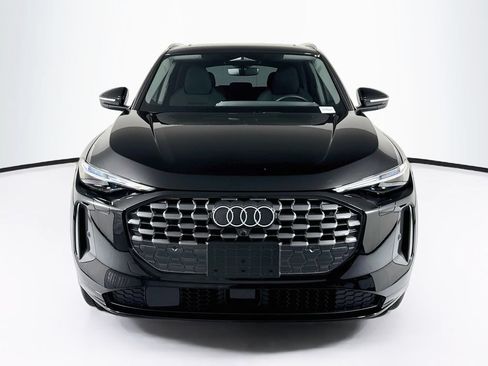 Certified 2025 Audi Q5 Premium w/ Premium Plus AWD/4WD image 2