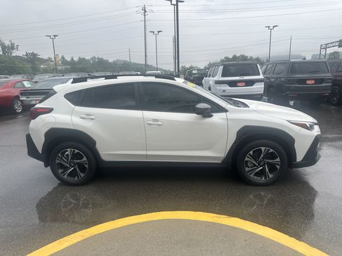Used 2024 Subaru Crosstrek 2.0i Premium AWD/4WD image 7
