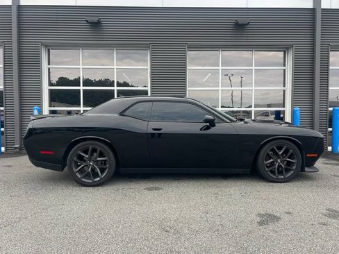 Used 2020 Dodge Challenger R/T w/ Blacktop Package RWD image 4