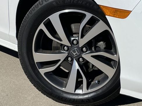 Certified 2023 Honda Odyssey Touring image 9
