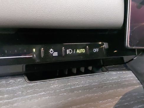 New 2026 BMW 530i w/ Premium Package image 28